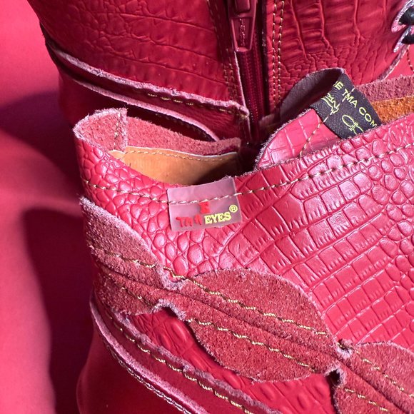 Unique Red Leather Ankle Boots – Low Heel, Lace-Up, Side Zipper, Size 39 (US 8) - Picture 9 of 12